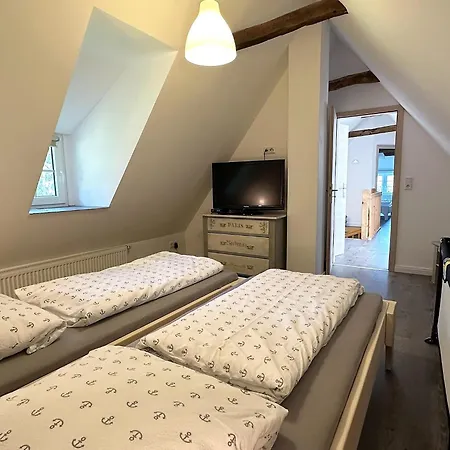 Jeppe Hus *
